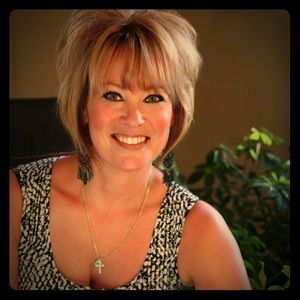 Meet your Posher, Lori